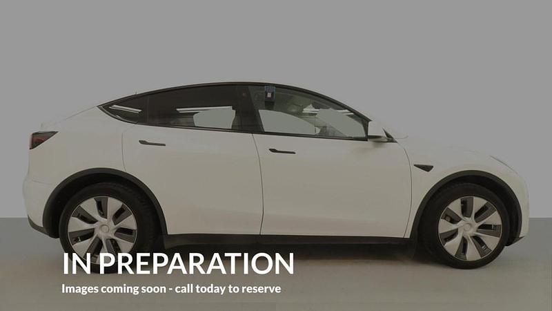 Used Tesla Model Y Long Range AWD 378 kW (514 HP) 2022 White SUV