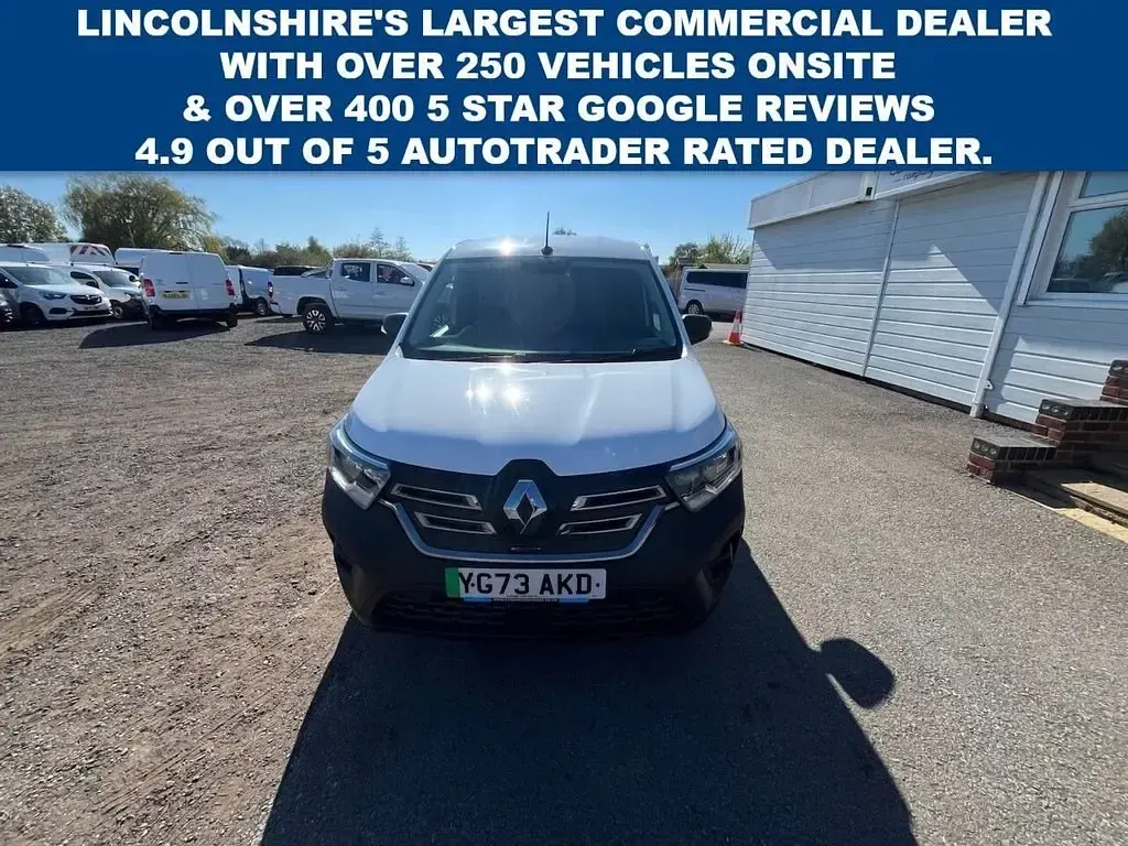 Gebraucht Renault Kangoo 89 kW (122 PS) 2024 Weiß Van / Kleinbus