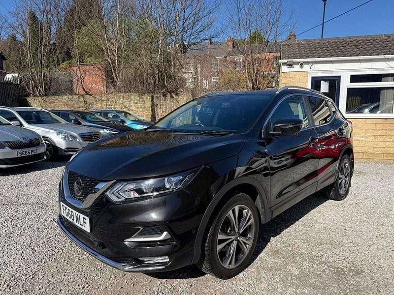 Used Nissan Qashqai N-Connecta 140 HP (102 kW) 2018 Black SUV