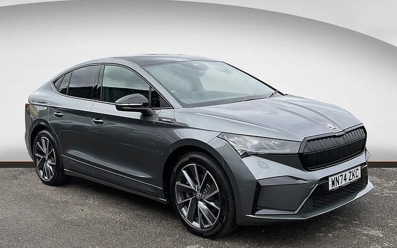 Used 2025 Skoda Enyaq iV SportlinePlus SUV | £29,490 (Fair price) - Image 1/4