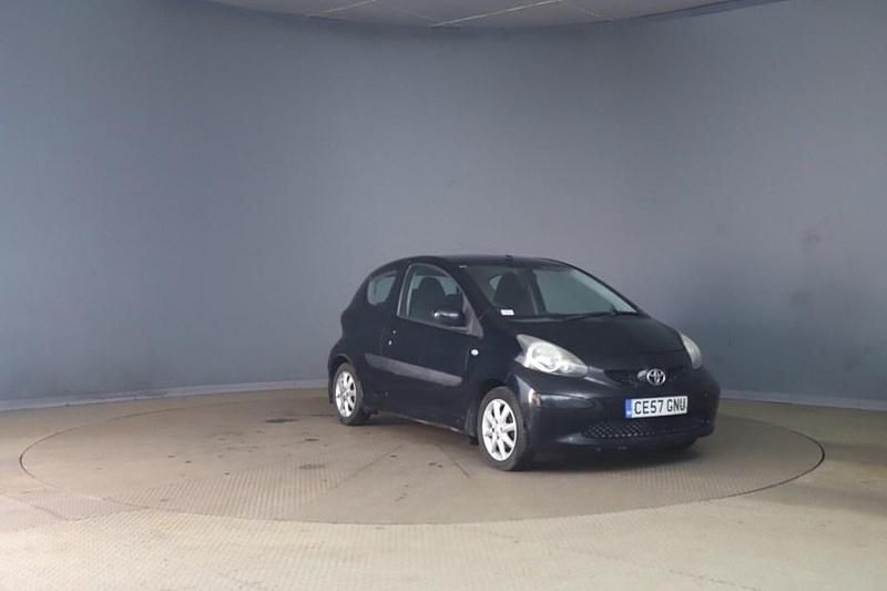Used Toyota Aygo 67 HP (49 kW) 2007 Black Hatchback
