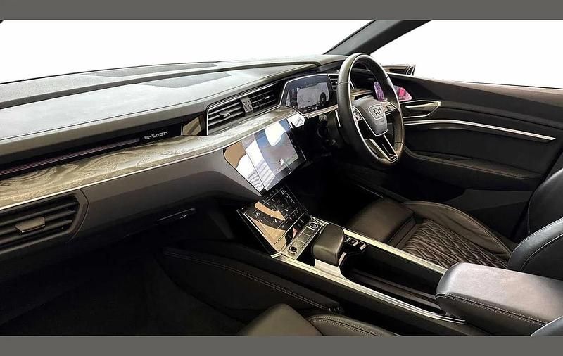 Used Audi e-tron Sportback Advanced 300 kW (408 HP) 2022 Grey SUV