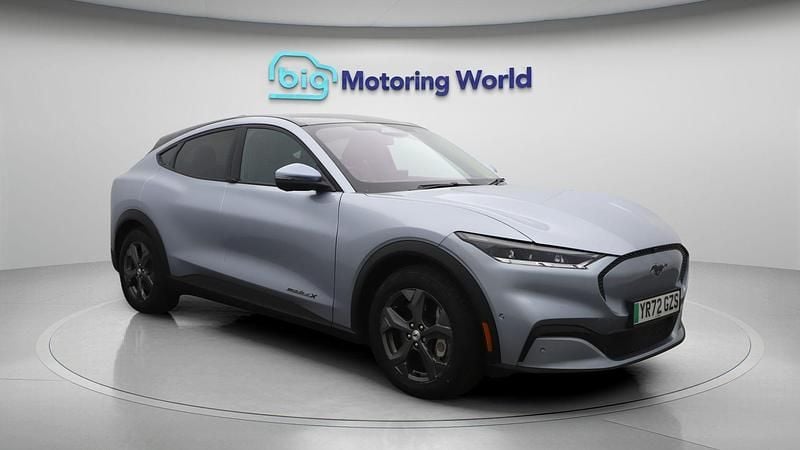 Used 2021 Ford Mustang Mach-E Extended Range SUV | £23,800 (Fair price) - Image 1/4