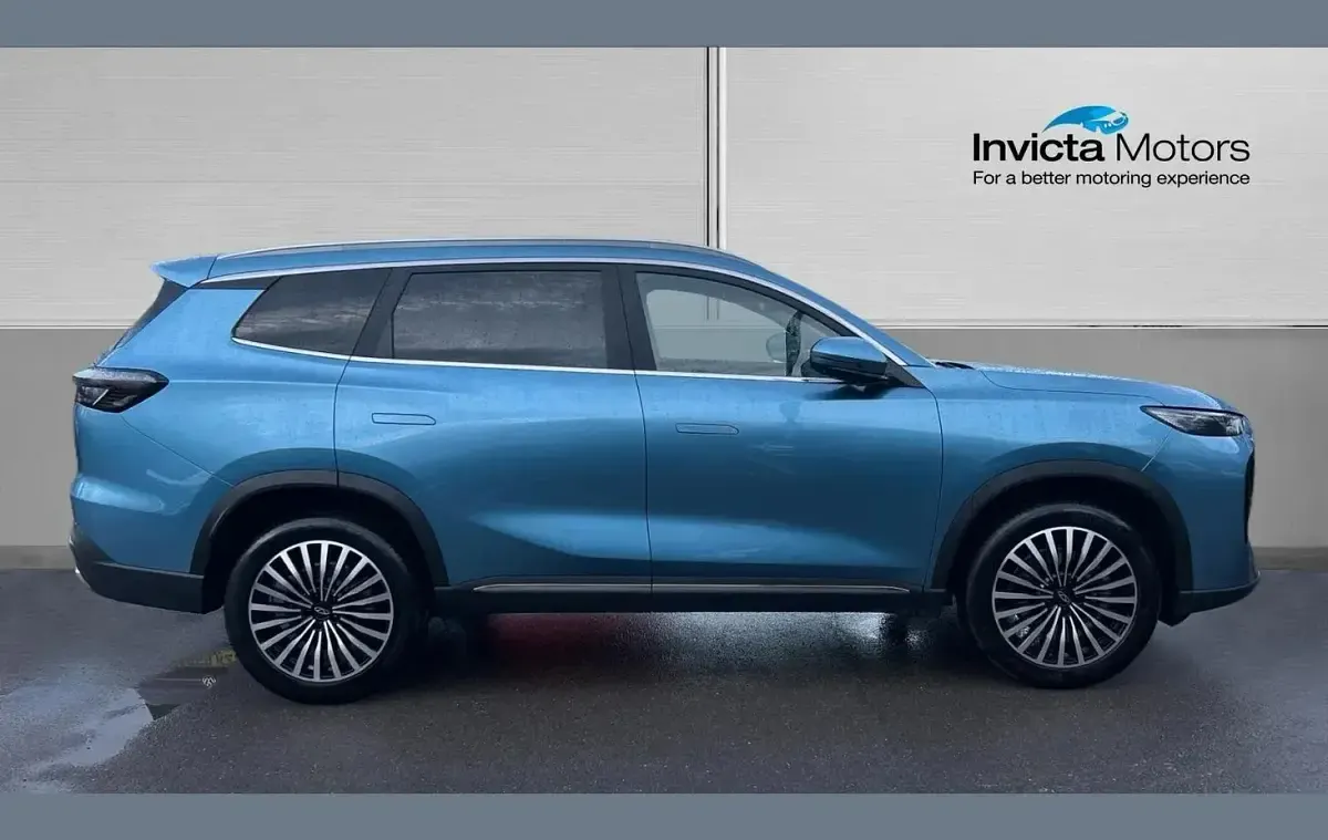Used Chery Tiggo 8 197 HP (144 kW) 2025 Blue SUV