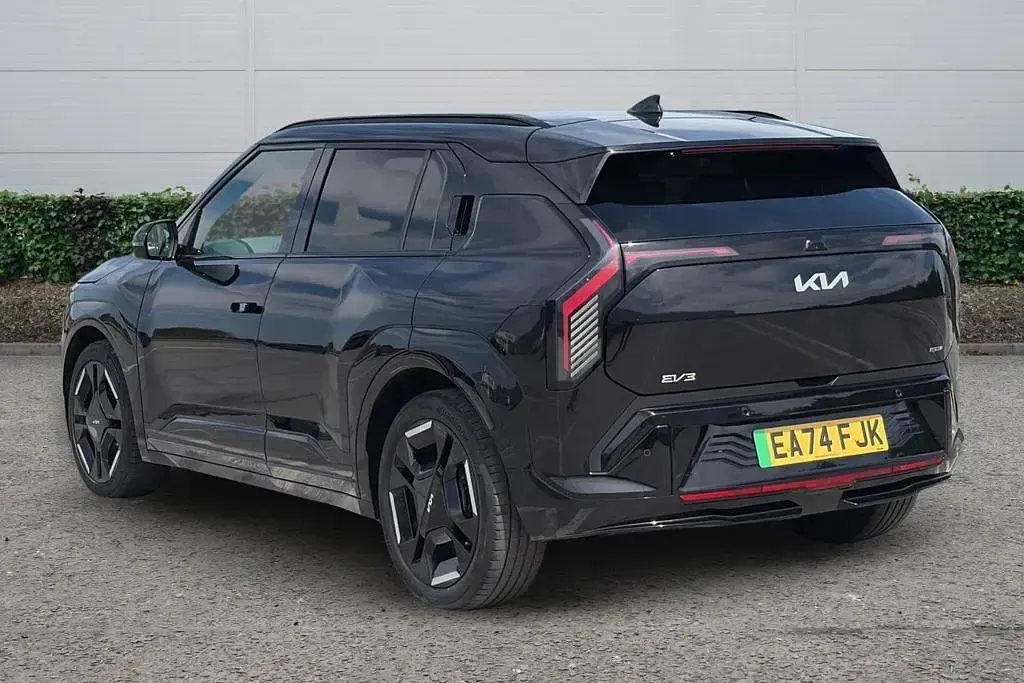 Used Kia EV3 GT-Line 147 kW (201 HP) 2024 Black SUV