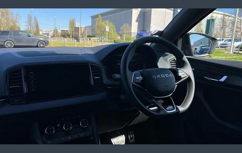 New Skoda Karoq SportLine 150 HP (110 kW) 2025 Black SUV