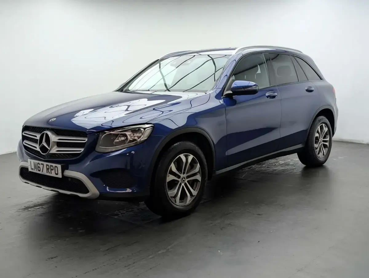 Usado Mercedes GLC220 Executive 2017 Azul SUV