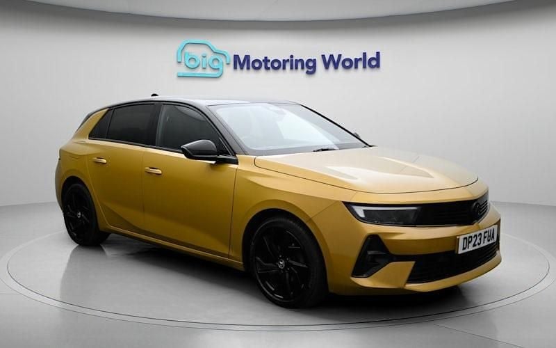 Begagnad Vauxhall Astra 131 HK (96 kW) 2026 Halvkombi