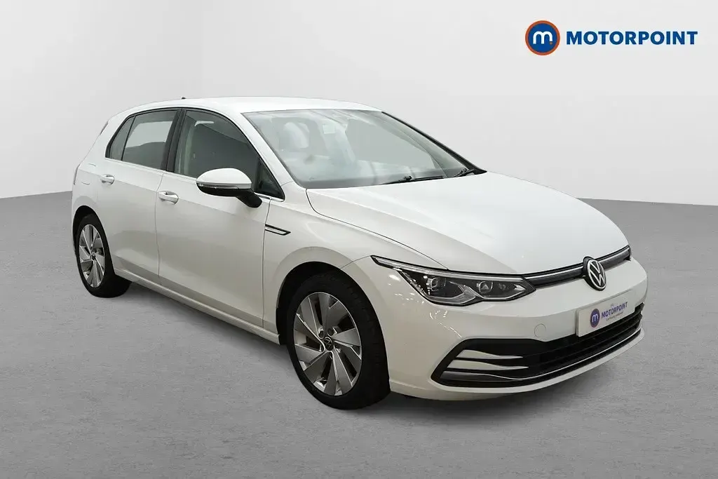 Begagnad VW Golf VII Style 2020 Vit Halvkombi