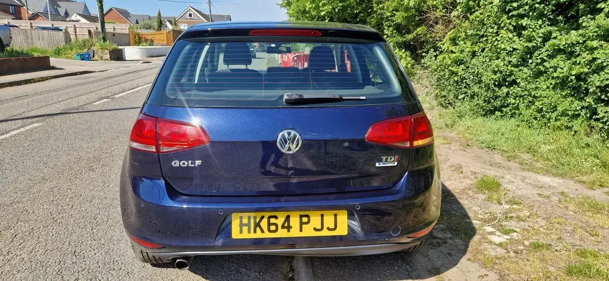 Used VW Golf VII Match 105 HP (77 kW) 2015 Blue Hatchback