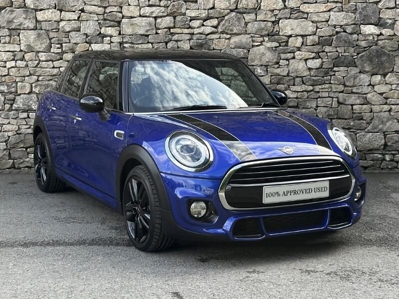 Blue Used 2019 Mini Cooper Hatch Hatchback | £15,390 (Fair price) - Image 1/4
