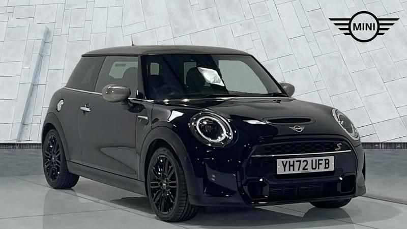 Used Mini Cooper S Exclusive 176 HP (129 kW) 2022 Black Hatchback