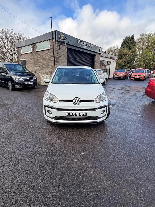 Used VW up! high up! 90 HP (66 kW) 2018 White Hatchback