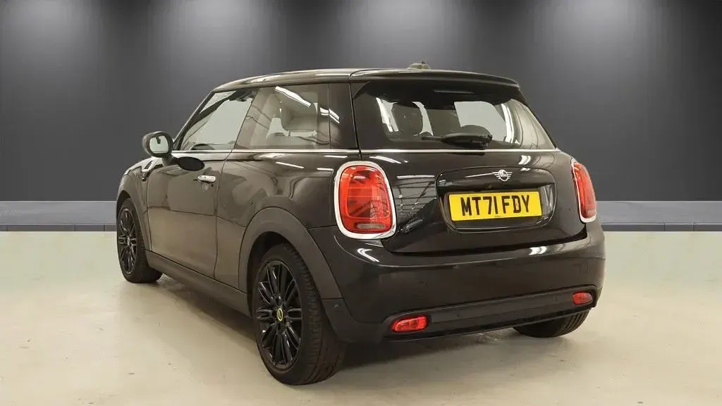 Used Mini Cooper SE Hatch 135 kW (184 HP) 2021 Hatchback
