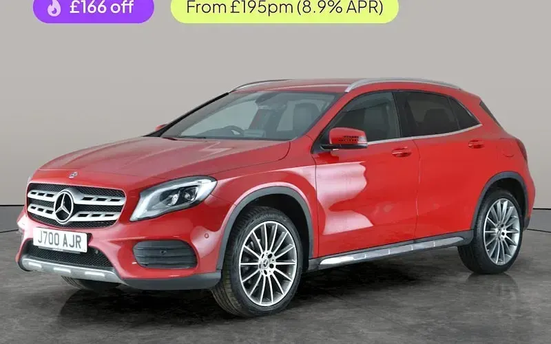 Usado Mercedes GLA180 AMG line 122 HP (89 kW) 2019 SUV