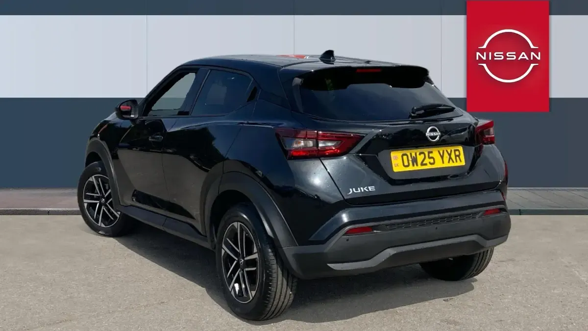 Used Nissan Juke N-Connecta 114 HP (83 kW) 2025 Black SUV