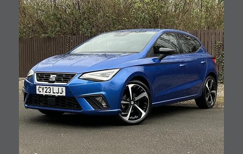 Used Seat Ibiza FR Sport 108 HP (79 kW) 2023 Blue Hatchback