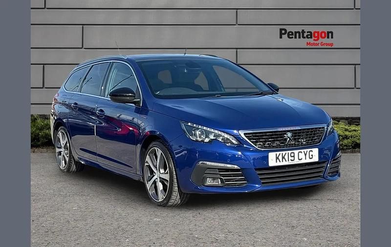 Used Peugeot 308 SW GT-line 128 HP (94 kW) 2019 Blue Estate