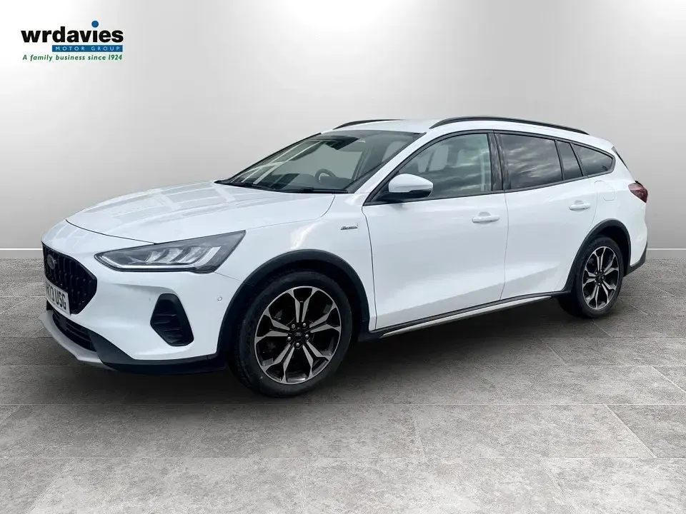 Used Ford Focus Active X 125 HP (91 kW) 2024 Frozen white Estate