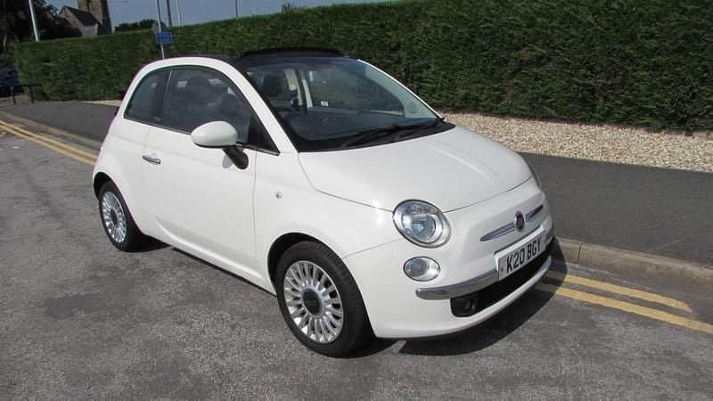 White Used 2013 Fiat 500 Lounge Cabriolet | £2,895 (Fair price) - Image 1/4