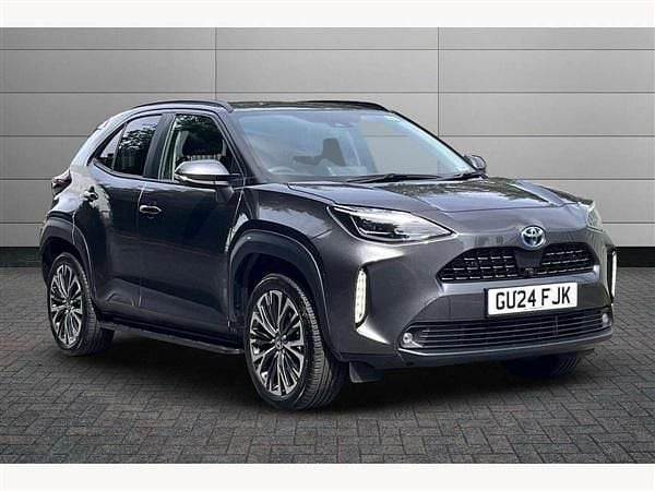 Decuma grey Used 2024 Toyota Yaris Cross City SUV | £27,850 (Fair price) - Image 1/2