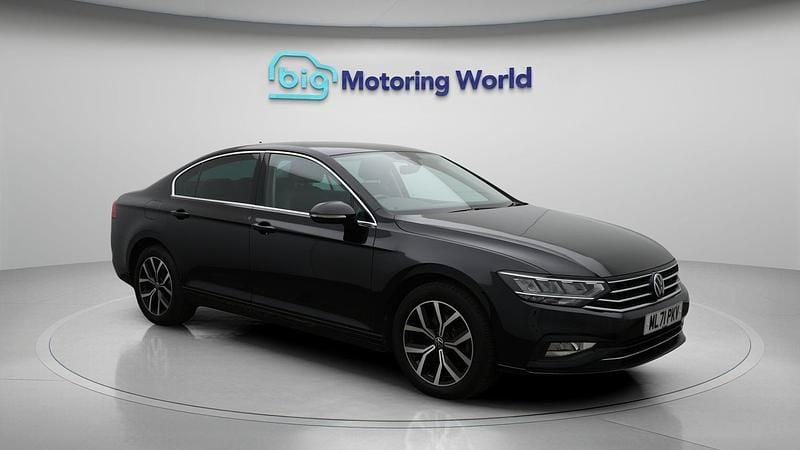 Black Used 2022 VW Passat SEL Sedan | £15,200 (Good price) - Image 1/4
