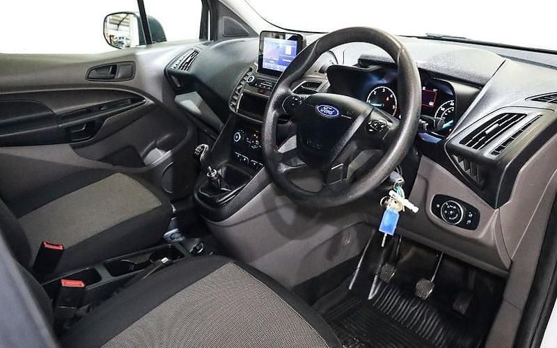 Used Ford Transit Connect 120 HP (88 kW) 2019 White MPV