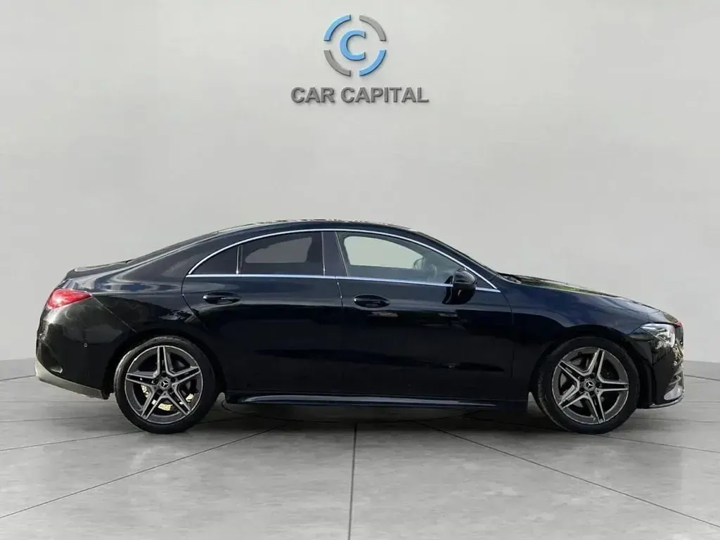Usado Mercedes CLA200 AMG line 163 CV (119 kW) 2019 Negro Coupe