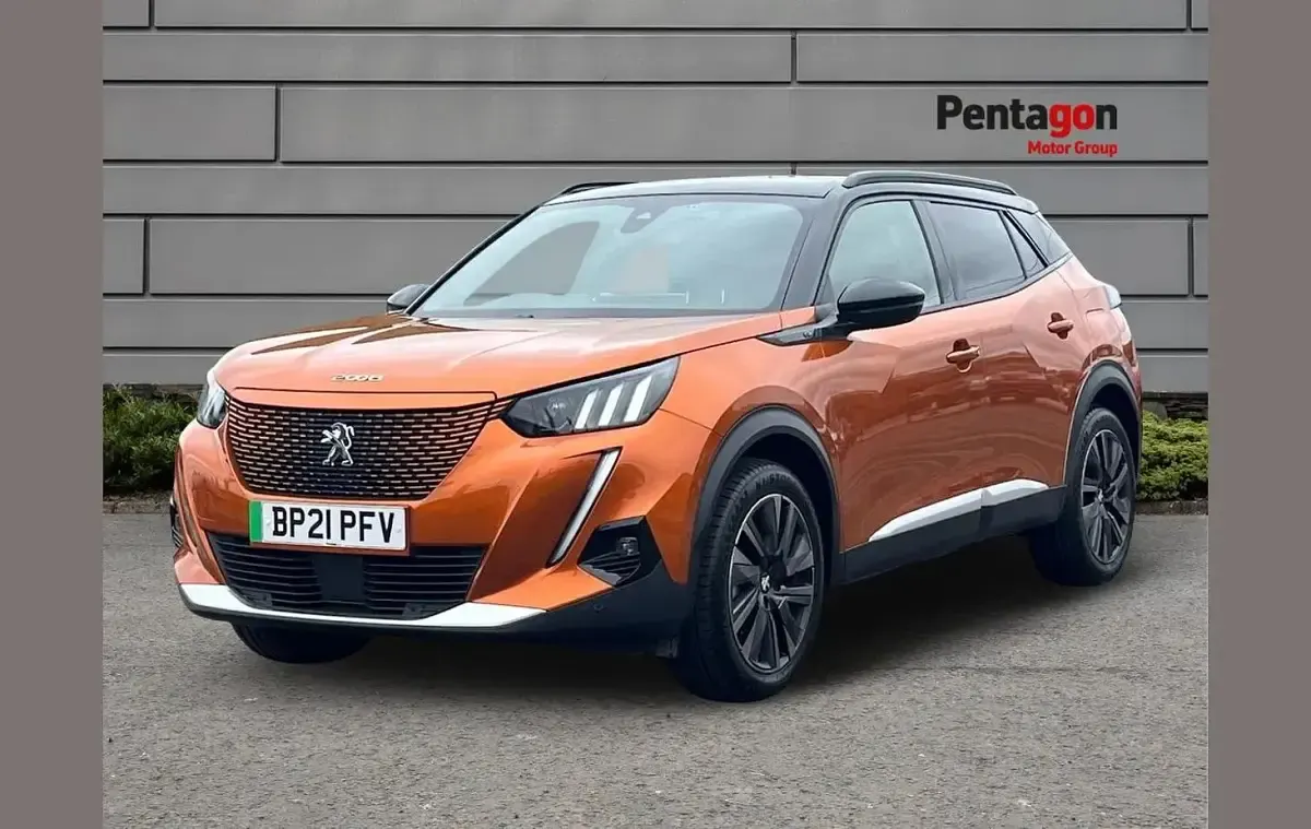 Used Peugeot e-2008 Premium 100 kW (136 HP) 2021 Orange SUV