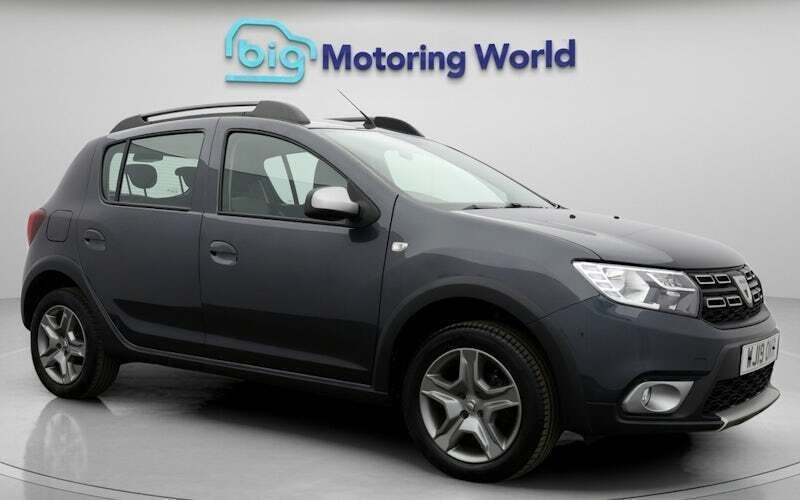Used 2018 Dacia Sandero Comfort Hatchback | £8,000 (Fair price) - Image 1/4
