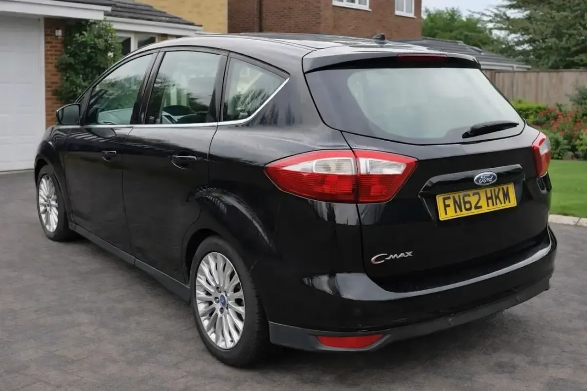 Usado Ford C-MAX Titanium 115 HP (84 kW) 2012 Preto Monovolume