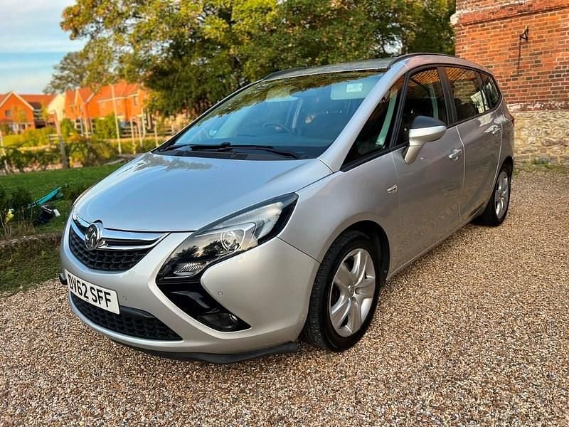 Silver Used 2012 Vauxhall Zafira MPV | £4,495 (A bit pricey) - Image 1/4