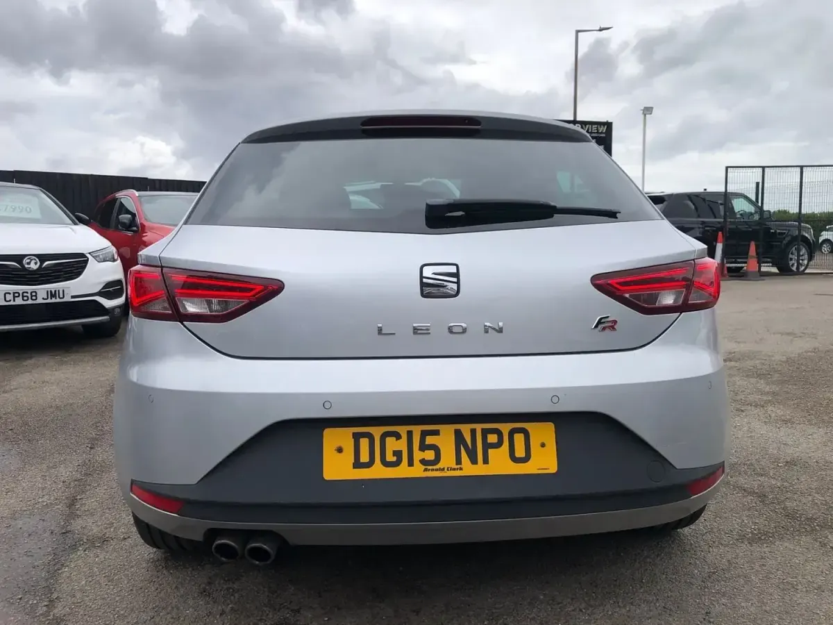 Used Seat Leon FR 184 HP (135 kW) 2015 Silver Hatchback