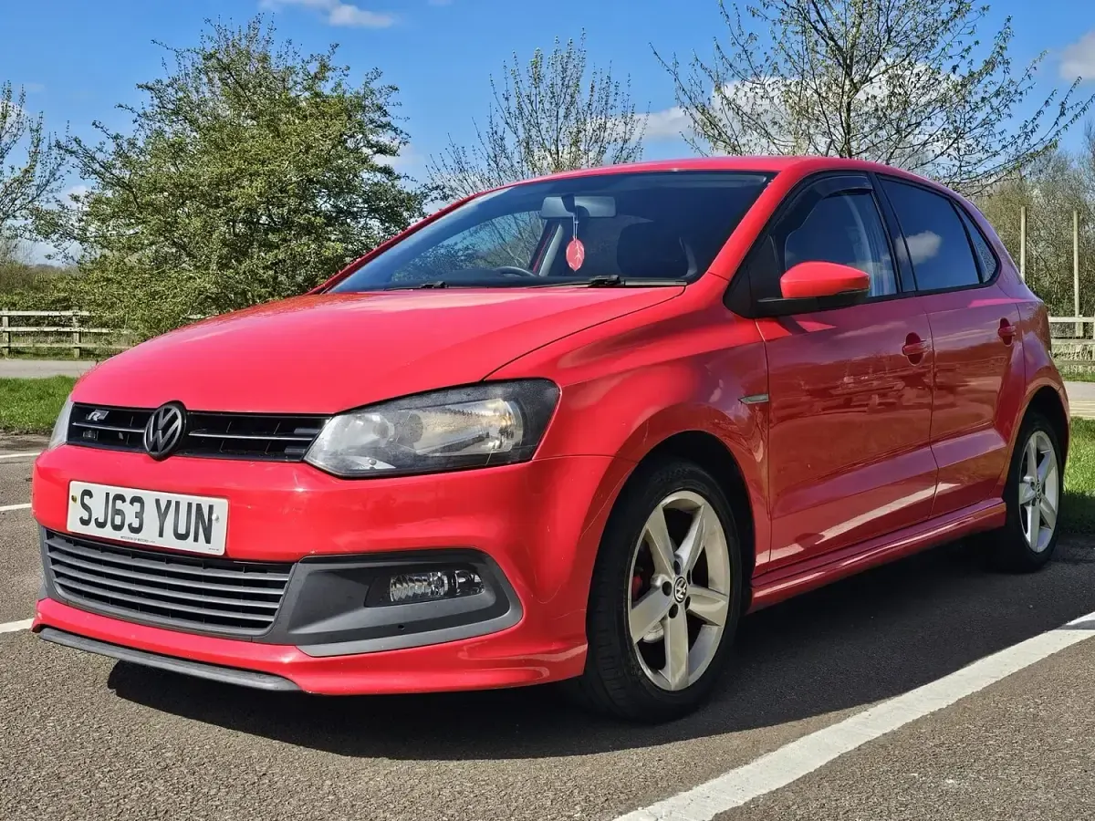 Used VW Polo Style 60 HP (44 kW) 2013 Red Hatchback