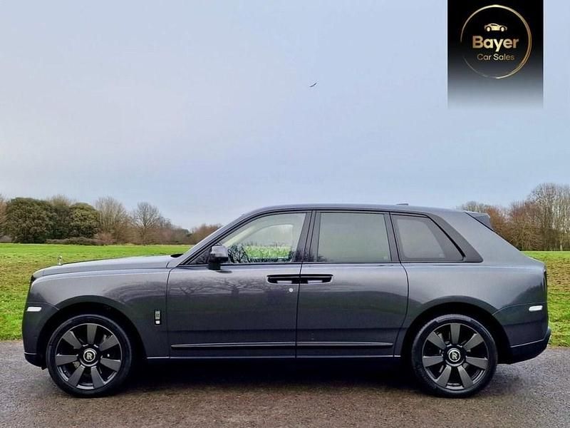 Used Rolls Royce Cullinan 563 HP (414 kW) 2019 Grey SUV