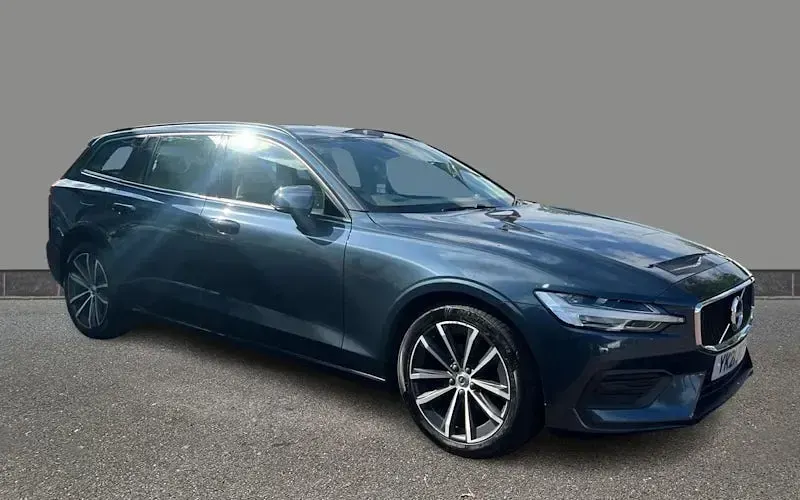 Used Volvo V60 Momentum 163 HP (119 kW) 2021 Estate