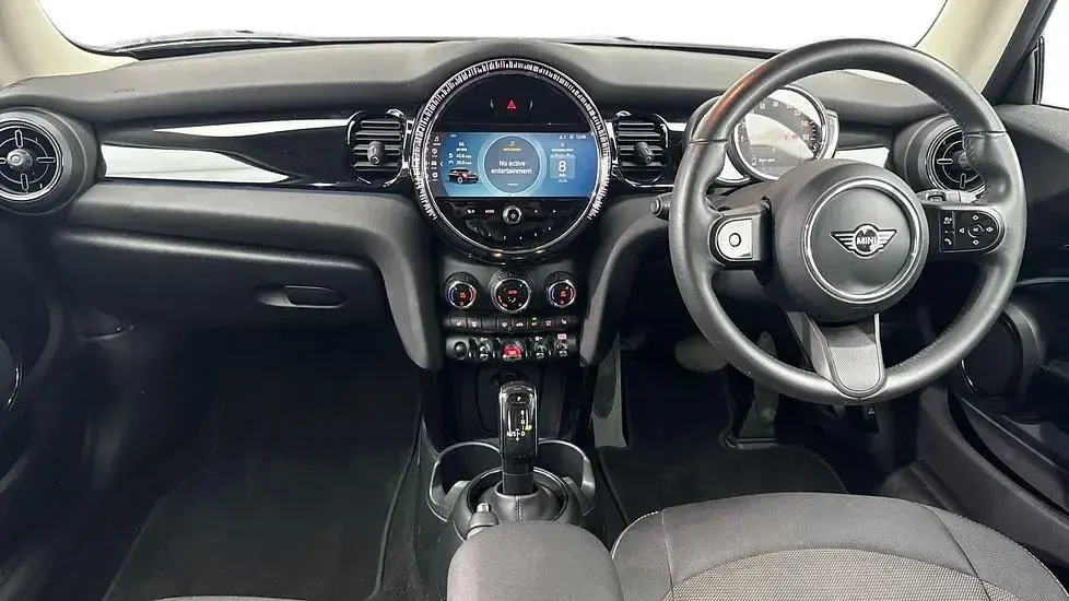 Used Mini Cooper Classic 134 HP (98 kW) 2022 Black Hatchback