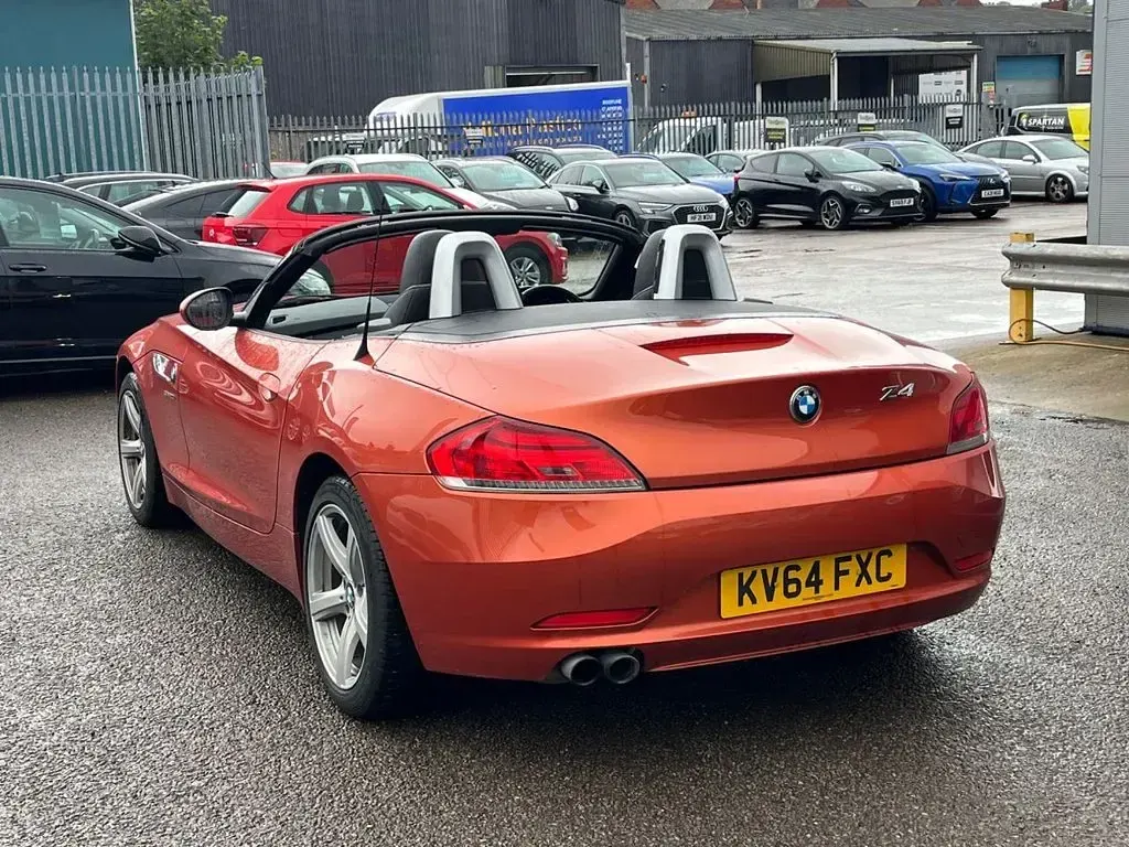 Used BMW Z4 Impressive 184 HP (135 kW) 2014 Orange Cabriolet