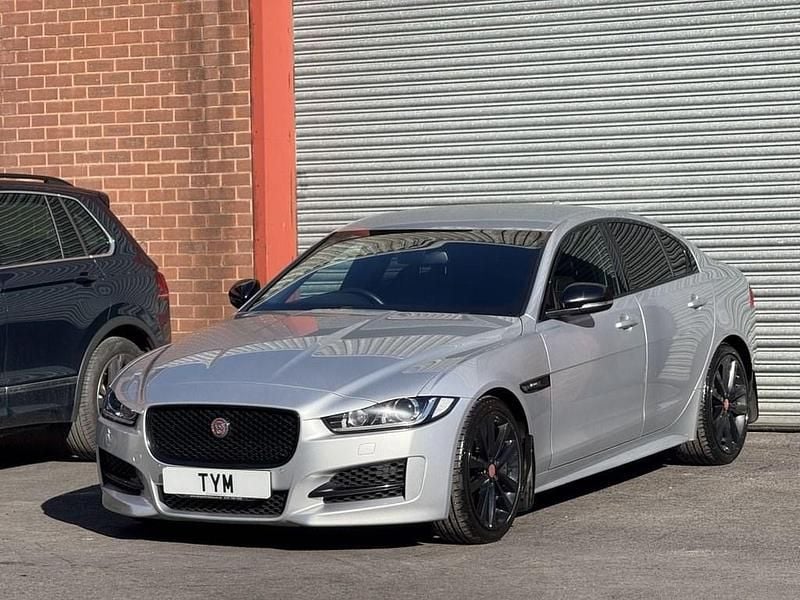 Used Jaguar XE R-Sport 180 HP (132 kW) 2015 Silver Sedan