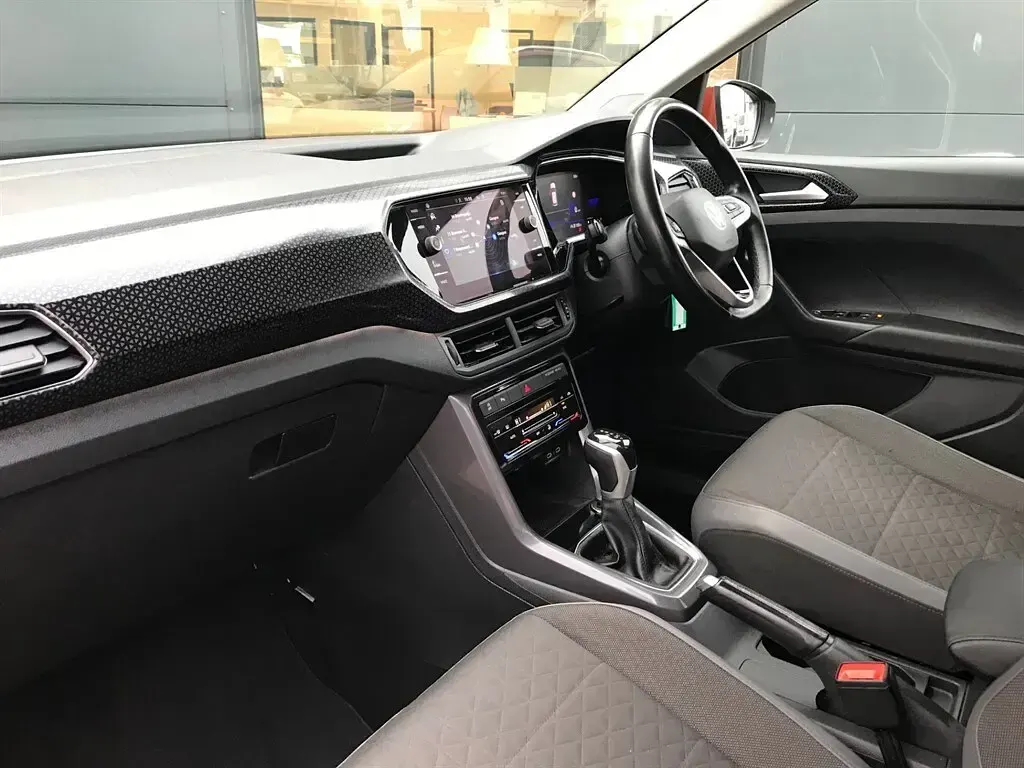 Usado VW T-Cross SEL 110 HP (80 kW) 2023 Laranja SUV