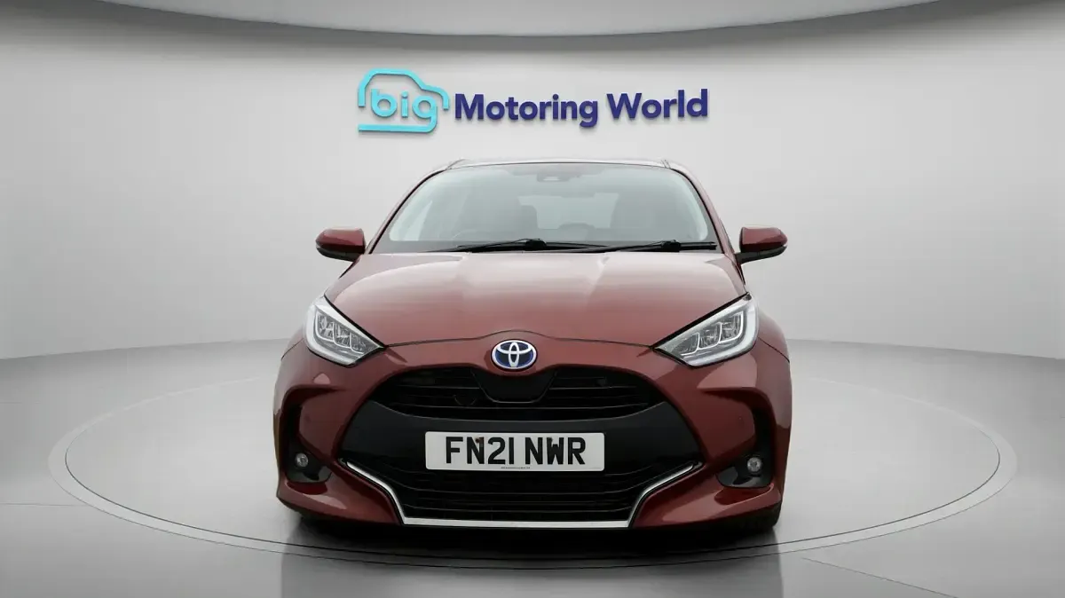 Used Toyota Yaris 116 HP (85 kW) 2021 Red Hatchback