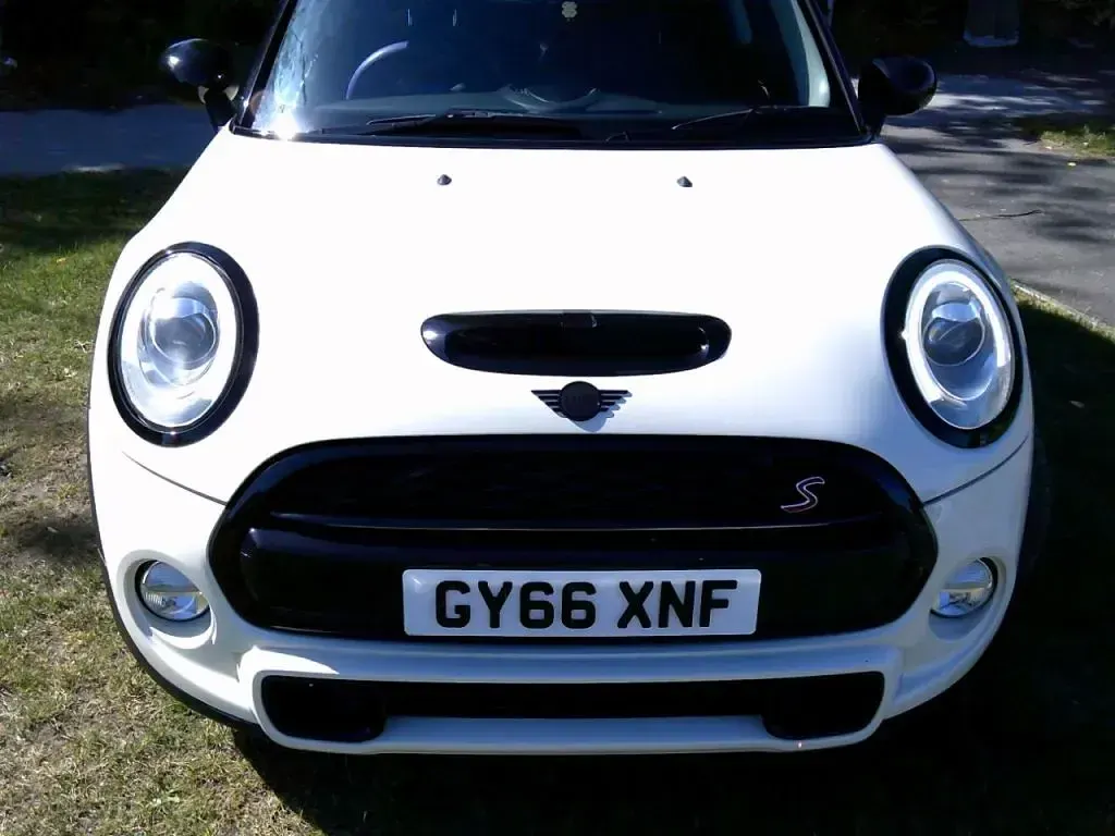 Used Mini Cooper S Hatch 2016 White Hatchback