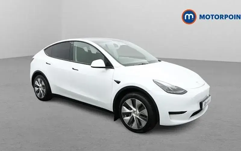 Begagnad Tesla Model Y RWD 219 kW (299 HK) 2024 SUV