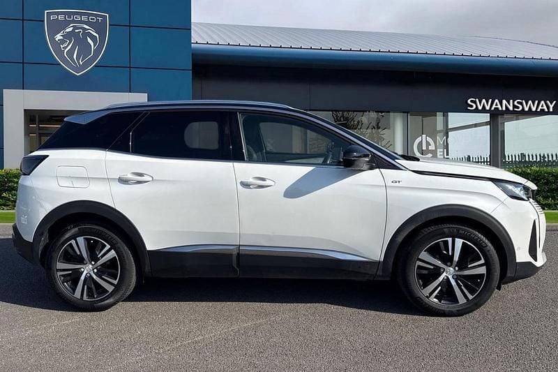 Used Peugeot 3008 GT 134 HP (98 kW) 2023 White SUV