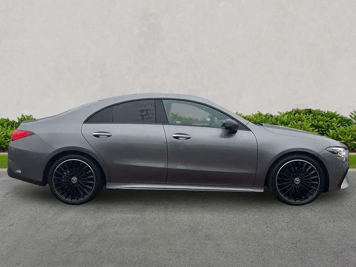 Second-hand Mercedes CLA220 AMG Line Premium Plus 190 CP (139 kW) 2024 Gri Berlinǎ