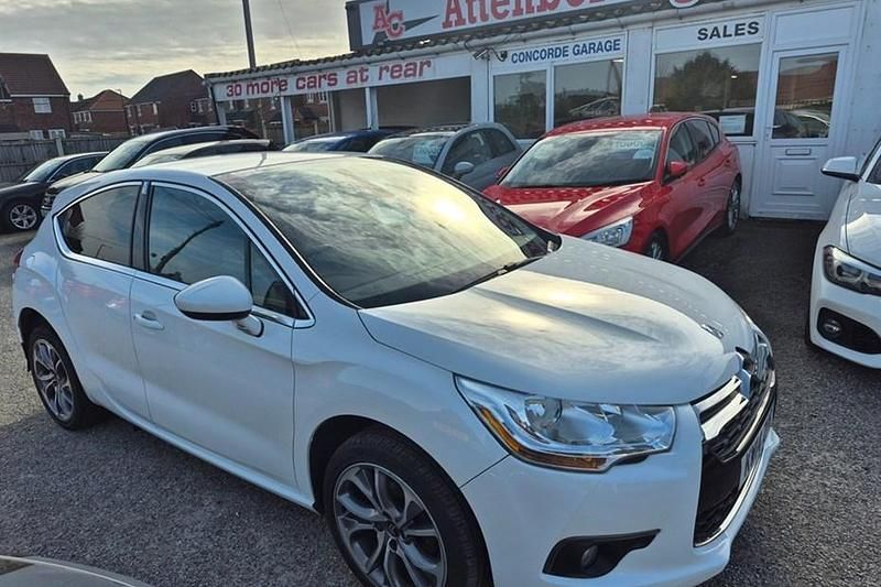 Used Citroën DS4 2014 White Hatchback