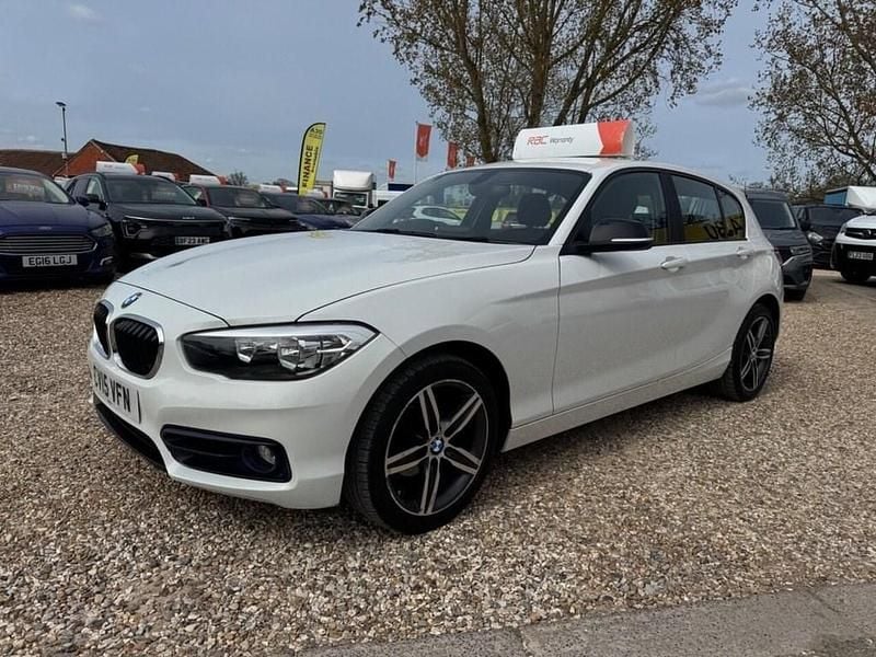 Used BMW 118 Sport Line 2015 White Hatchback