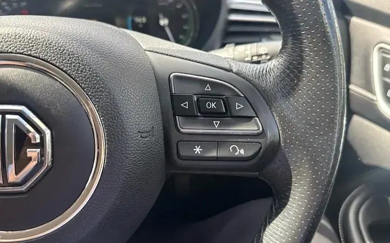 Used MG MG5 EV Excite 114 kW (156 HP) 2021 Blue Estate