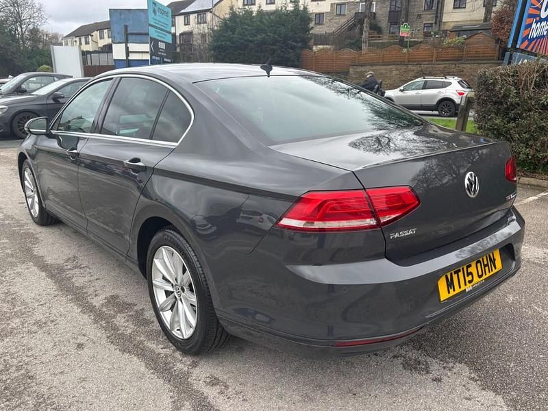 Used VW Passat Business 120 HP (88 kW) 2015 Grey Sedan