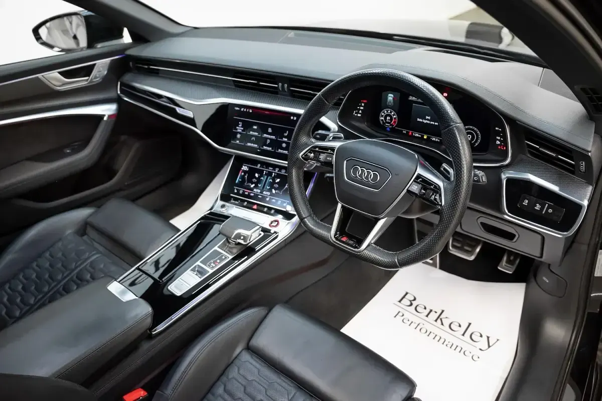 Used Audi RS6 Design 600 HP (441 kW) 2021 Black Estate